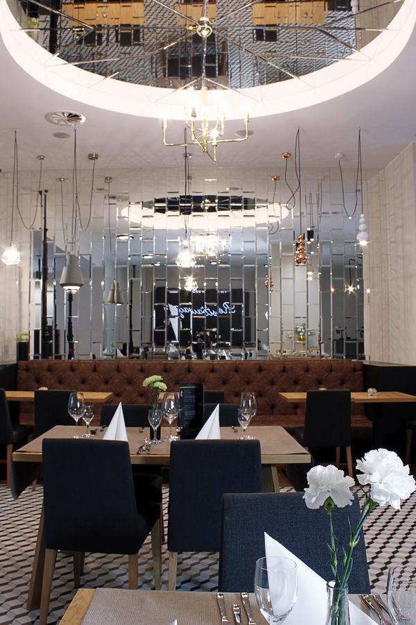Hotel Nihil Novi رادوم المظهر الخارجي الصورة